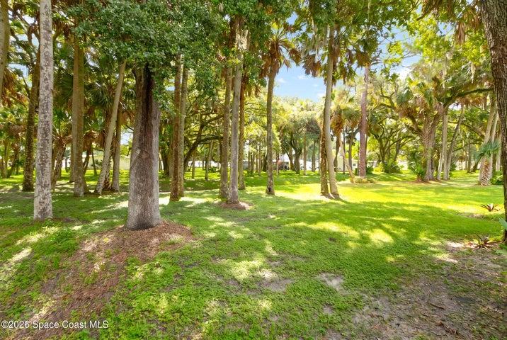 379 Holiday Park Boulevard NE, Palm Bay, FL, 32907 photo 9