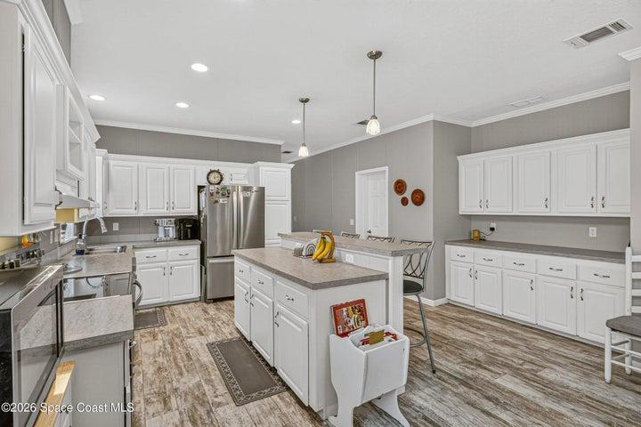 379 Holiday Park Boulevard NE, Palm Bay, FL, 32907 photo 36
