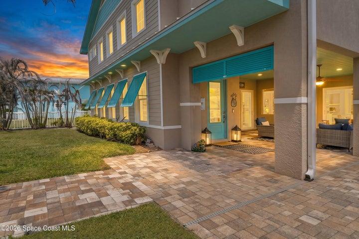 Private retreat with easy access to everything.
