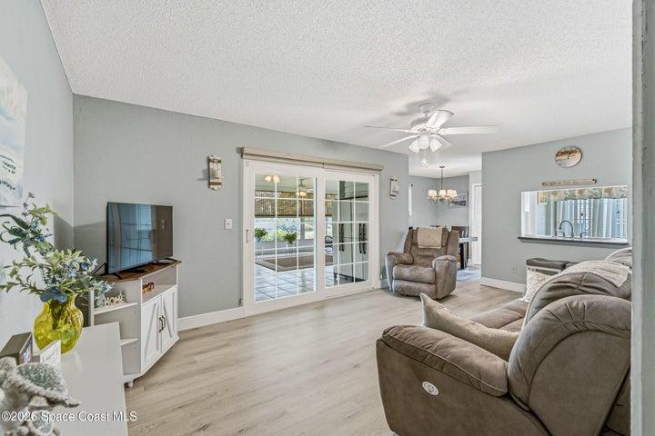 4640 Lake Waterford Way 3-102, West Melbourne, FL, 32904 photo 5