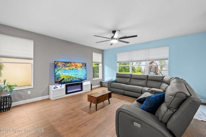1894 Grey Falcon Circle SW, Vero Beach, FL, 32962 photo 19