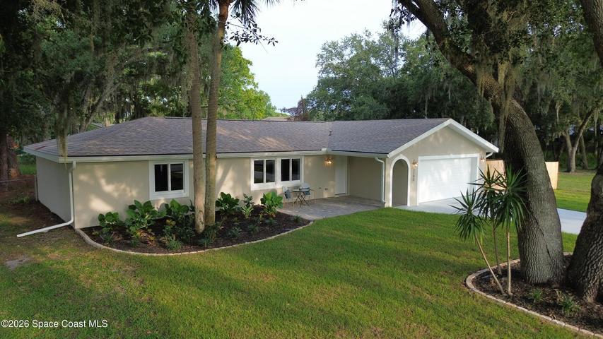 1190 E Grapefruit Road SE, Palm Bay