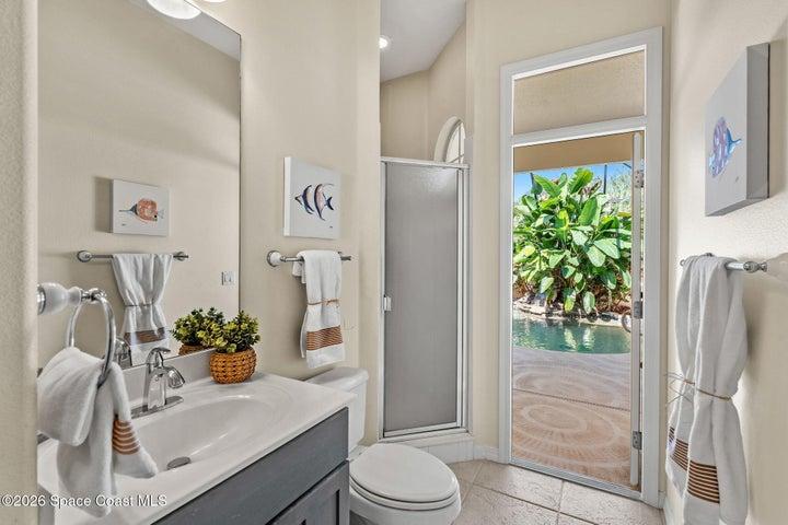 Guest Bath / Pool Bath