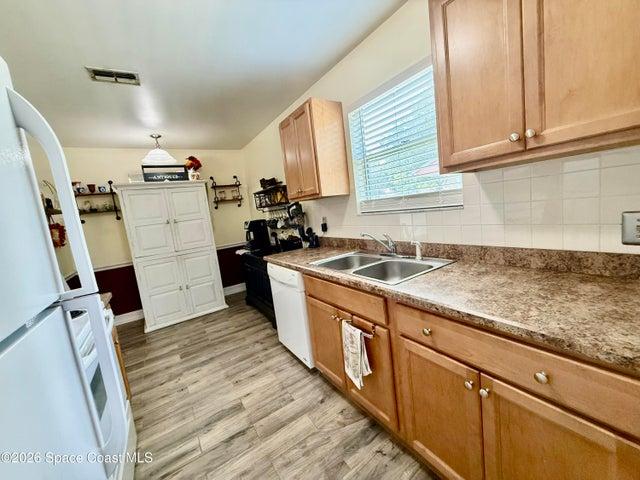 1150 Cheney Highway H, Titusville, FL, 32780 photo 15