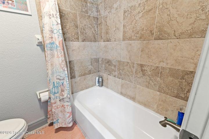 Tiled Shower with Tub
