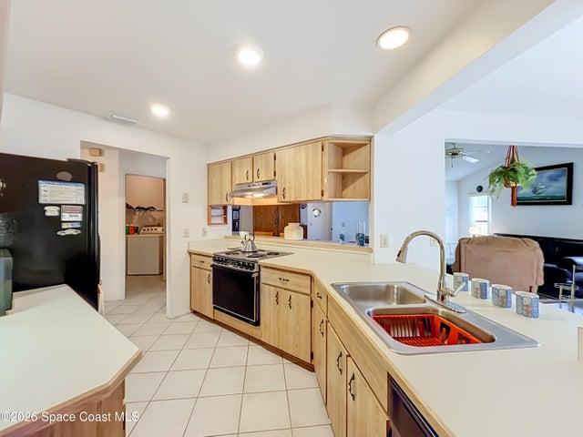 132 Oak Lake Road, Melbourne, FL, 32901 photo 6