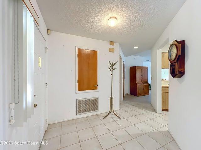 132 Oak Lake Road, Melbourne, FL, 32901 photo 2