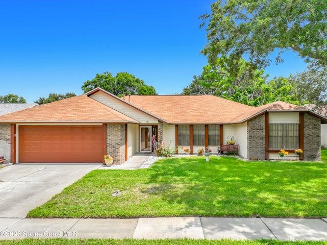 132 Oak Lake Road, Melbourne