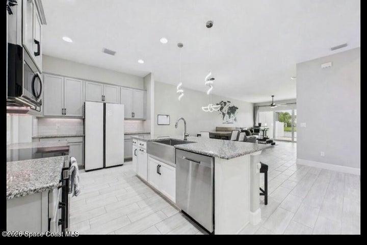 2940 Avalonia Drive, Melbourne, FL, 32940 photo 6