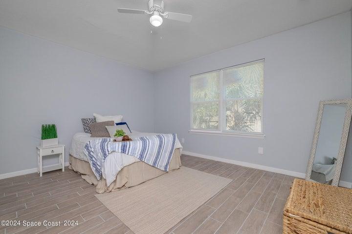 128 S Wild Olive Avenue, Daytona Beach, FL, 32118 photo 23