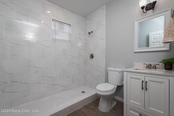 128 S Wild Olive Avenue, Daytona Beach, FL, 32118 photo 24