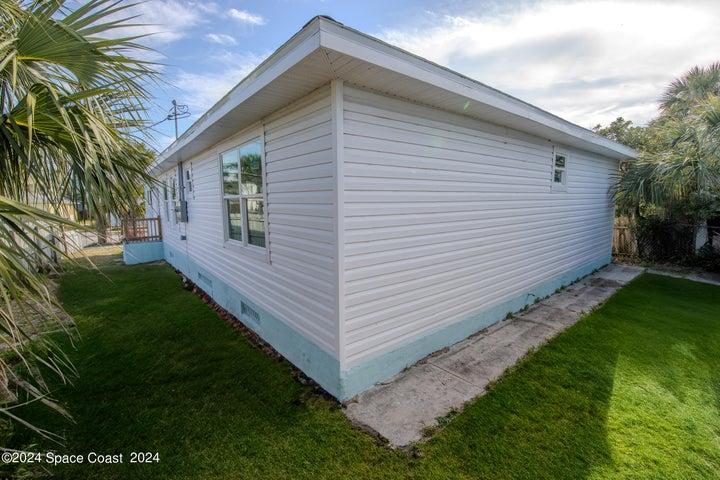 128 S Wild Olive Avenue, Daytona Beach, FL, 32118 photo 25