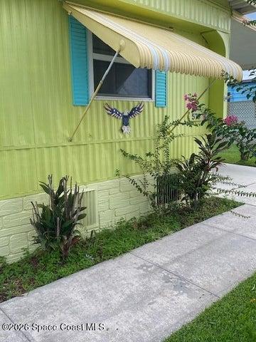 570 Marnie Circle, West Melbourne, FL, 32904 photo 3