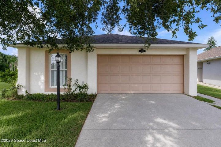 2153 Redwood Circle NE, Palm Bay