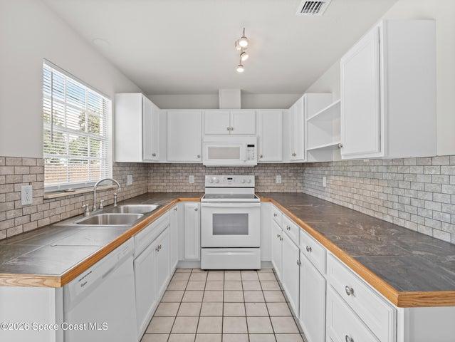 1263 37th Avenue SW, Vero Beach, FL, 32968 photo 3
