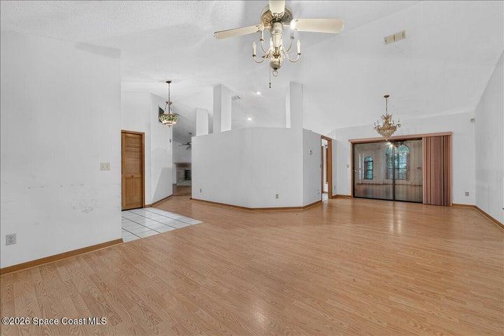 344 N Frederick Avenue, Daytona Beach, FL, 32114 photo 8