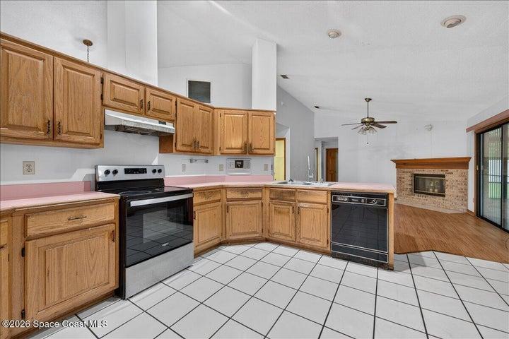 344 N Frederick Avenue, Daytona Beach, FL, 32114 photo 13