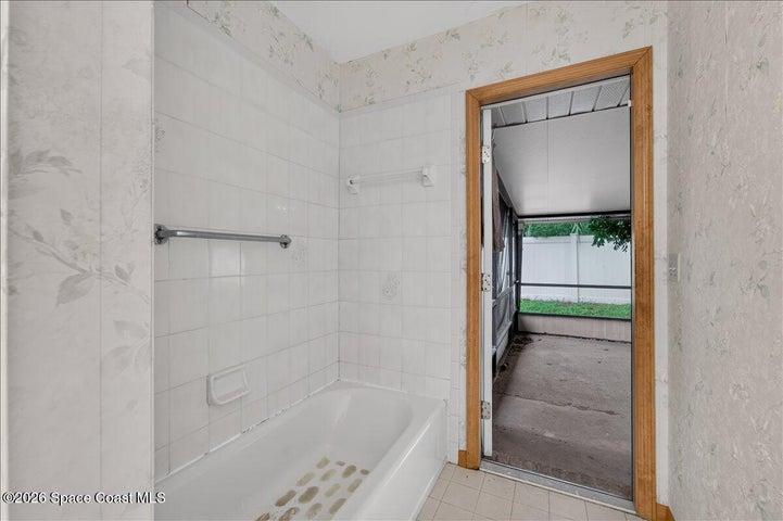 344 N Frederick Avenue, Daytona Beach, FL, 32114 photo 26