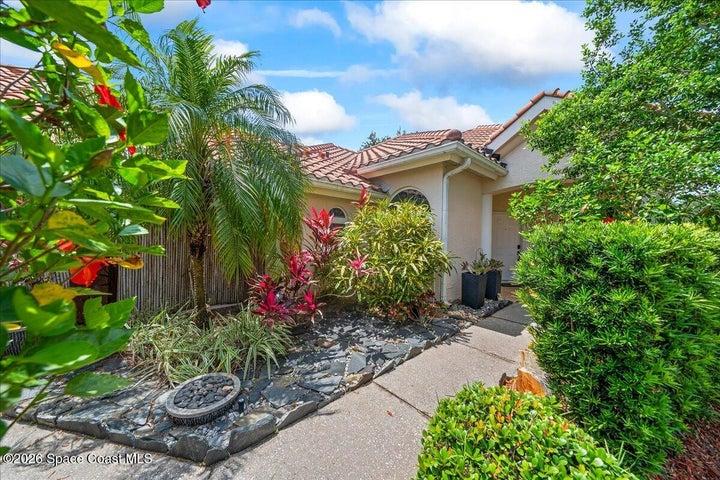 FRONT WALKWAY