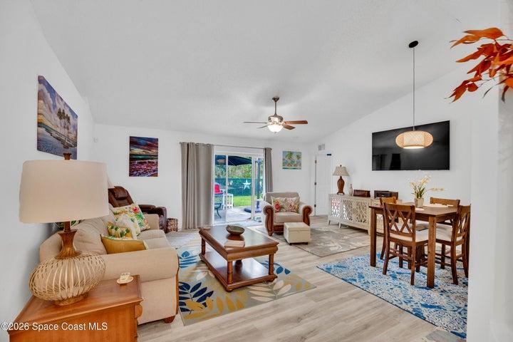 585 Sea Fury Avenue SW, Palm Bay, FL, 32908 photo 4