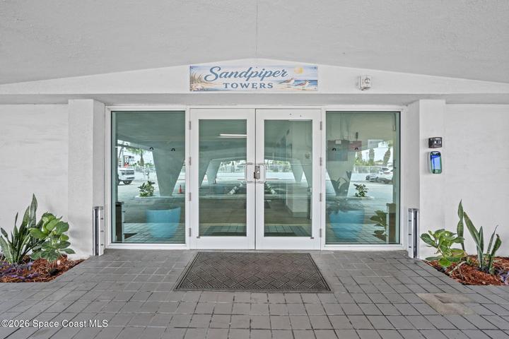 Secured lobby with electric keypad