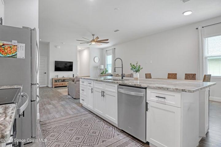 910 Windmill Street SE, Palm Bay, FL, 32909 photo 3