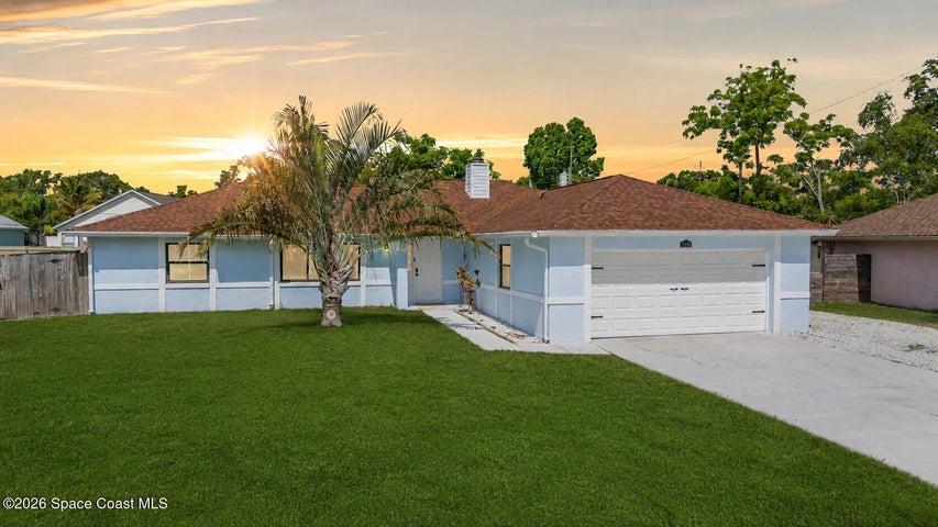 2350 Fallon Boulevard NE, Palm Bay