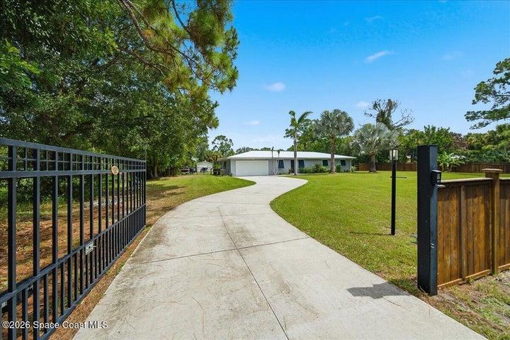 1740 Vally Road, Grant-Valkaria, FL, 32950 photo 2