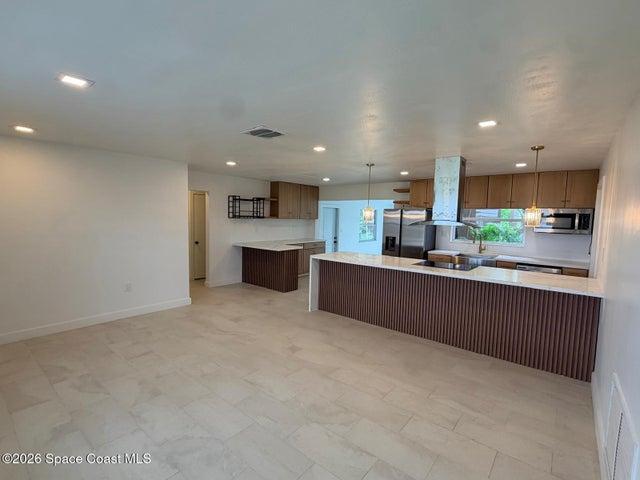 205 Melaleuca Drive E, Satellite Beach, FL, 32937 photo 3