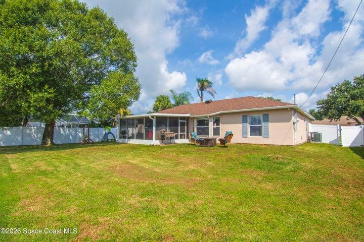 604 Carnival Terrace, Sebastian, FL, 32958 photo 3