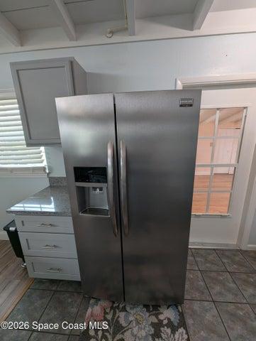 Stainless with ice and water