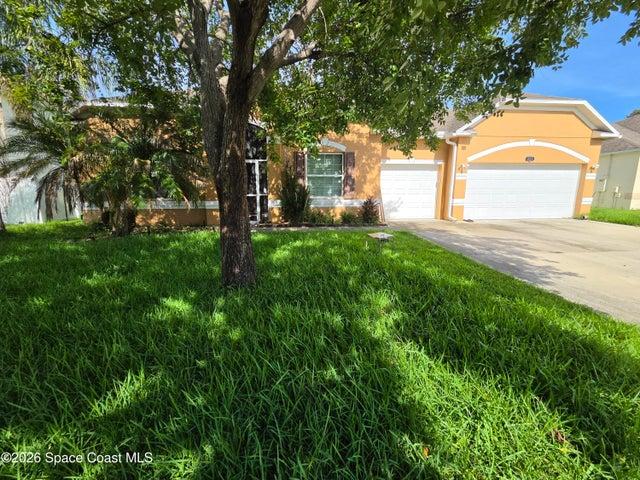 557 L M Davey Lane, Titusville