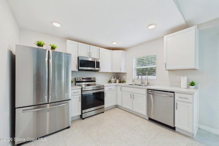 574 Lagrange Street SW, Palm Bay, FL, 32908 photo 3