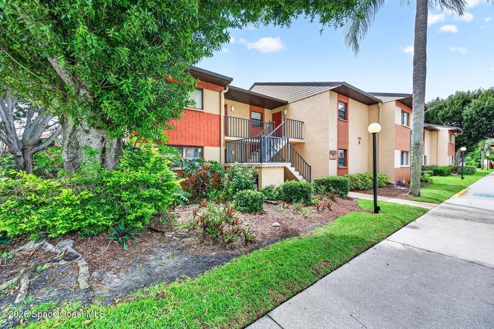 2345 Golf Lake Circle 911, Melbourne, FL, 32935 photo 3