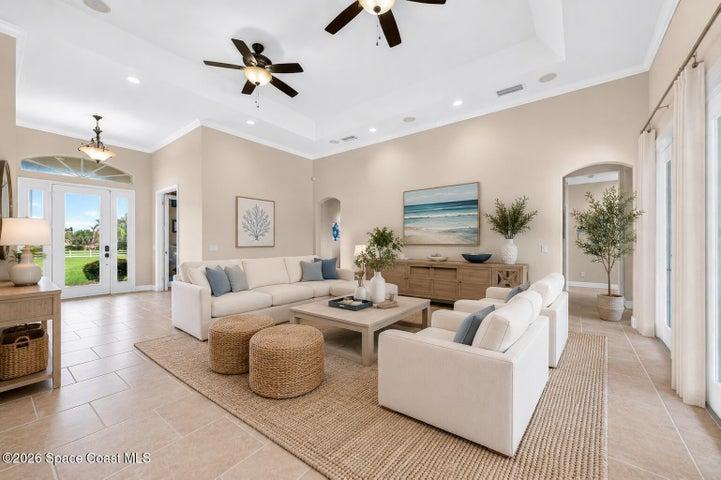Virtual Staged- Bright and open floorpan