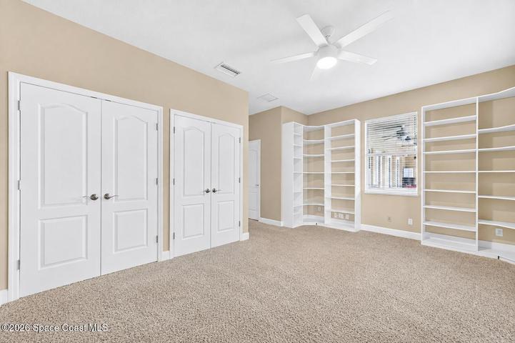 Library/ game room/ office/ storage, enters in to extra large bonus room