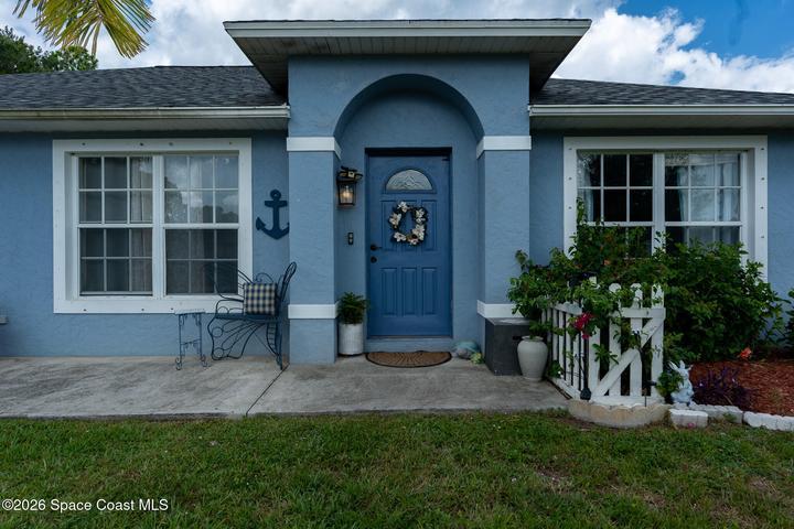 8175 101st Court, Vero Beach, FL, 32967 photo 2