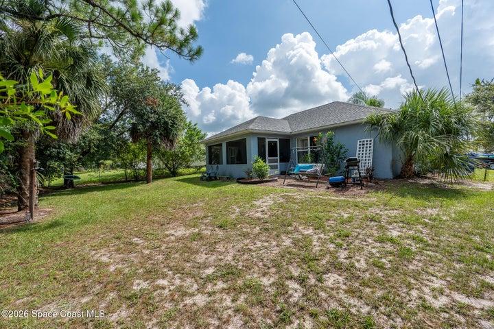 8175 101st Court, Vero Beach, FL, 32967 photo 4