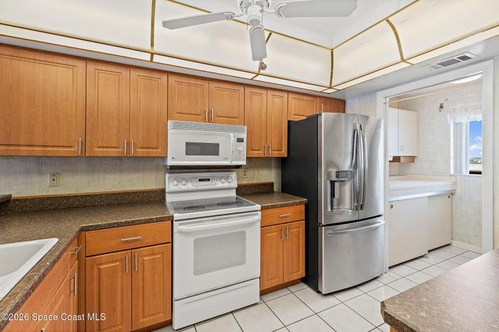 Solid Wood Cabinets