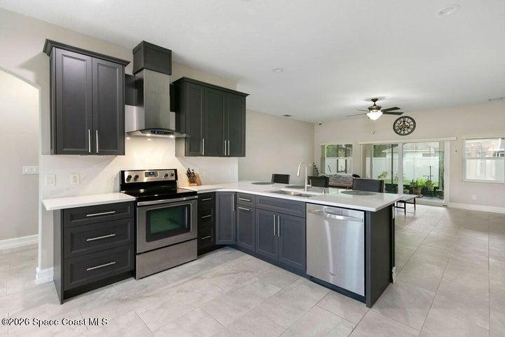 426 Oakleaf Street SW, Palm Bay, FL, 32908 photo 3