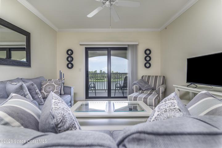 Peaceful lake views from each room.