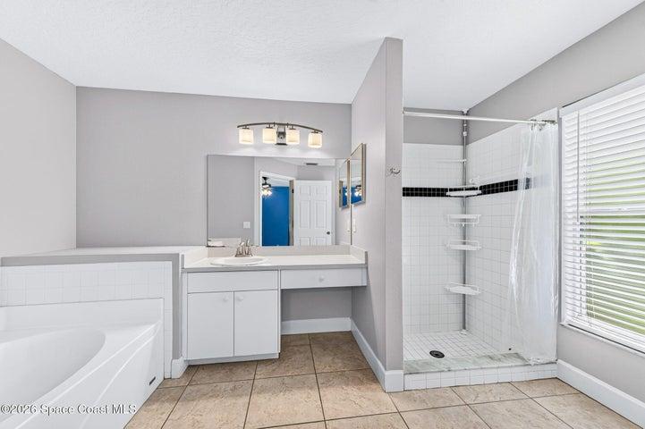 1345 Coventry Circle, Melbourne, FL, 32904 photo 37