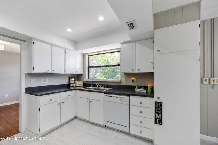 808 Kensington Drive, Cocoa, FL, 32922 photo 5