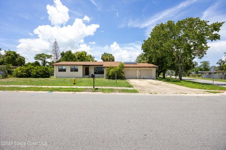 808 Kensington Drive, Cocoa