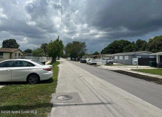 2810 NW 179th Street, Miami Gardens, FL, 33056 photo 4