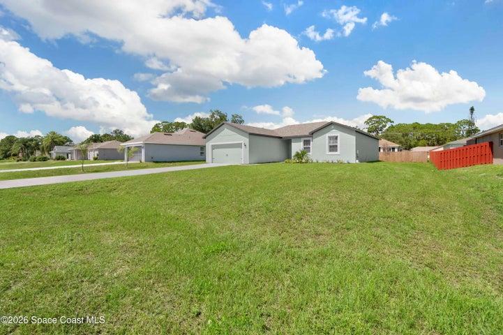 810 De Groodt Road SW, Palm Bay, FL, 32908 photo 3