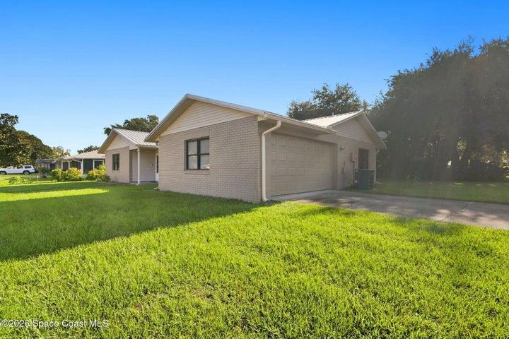 2045 Alexander Drive, Titusville, FL, 32796 photo 2