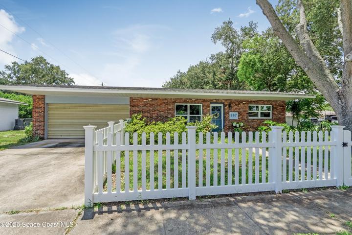 967 Hunter Park Place, Titusville