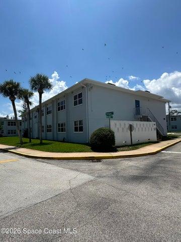225 Buccaneer Avenue C2-102, Merritt Island