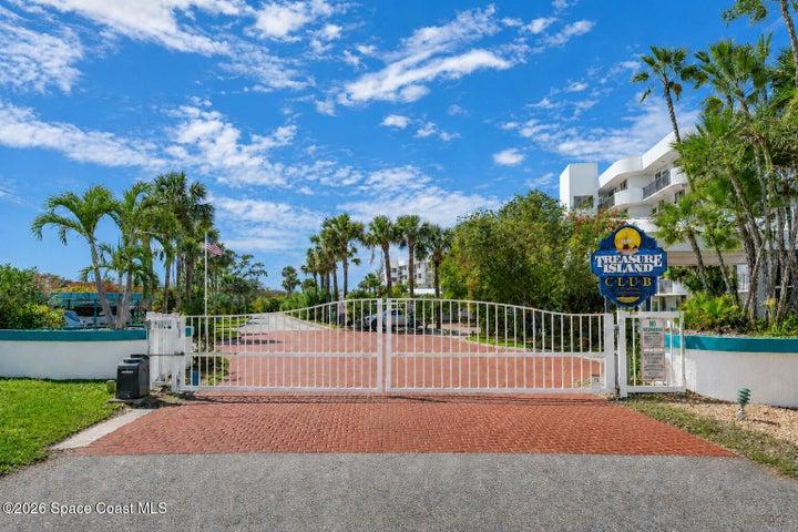 Welcome to Treasure Island Club, the gated waterfront community surrounding 300 Columbia Drive Unit 3204.